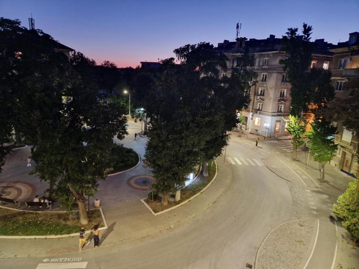 Lambo'S Corner Varna - Guest Rooms Exterior photo