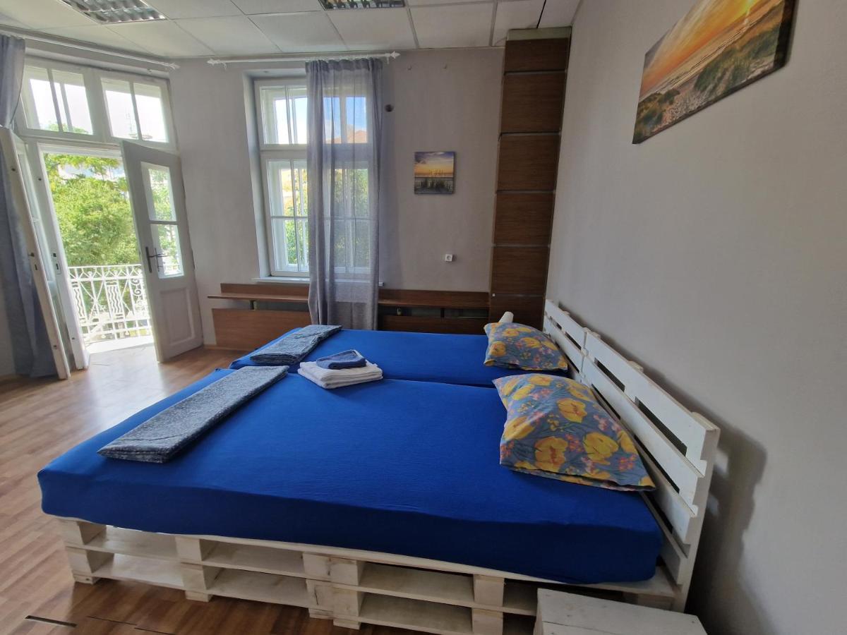 Lambo'S Corner Varna - Guest Rooms Exterior photo