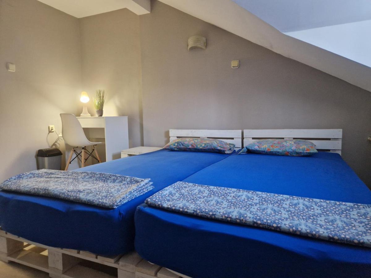 Lambo'S Corner Varna - Guest Rooms Exterior photo