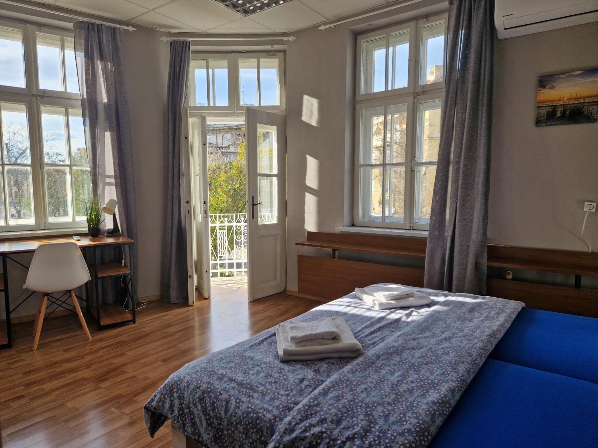 Lambo'S Corner Varna - Guest Rooms Exterior photo