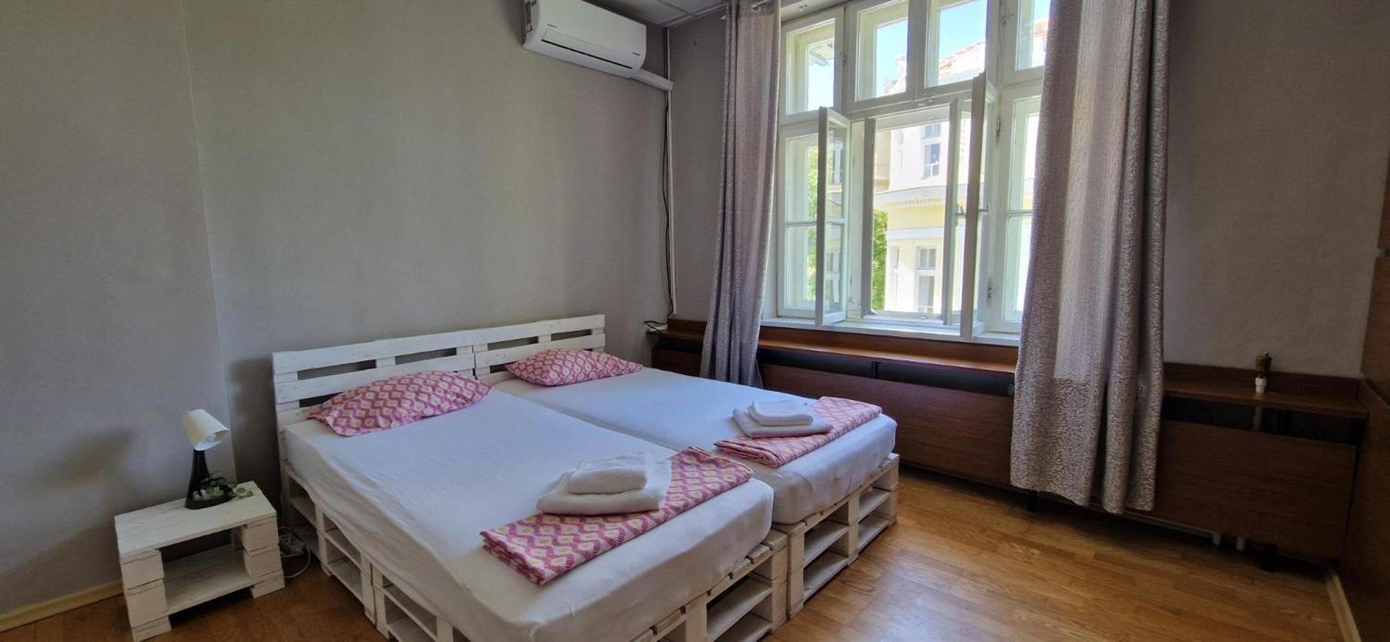 Lambo'S Corner Varna - Guest Rooms Exterior photo